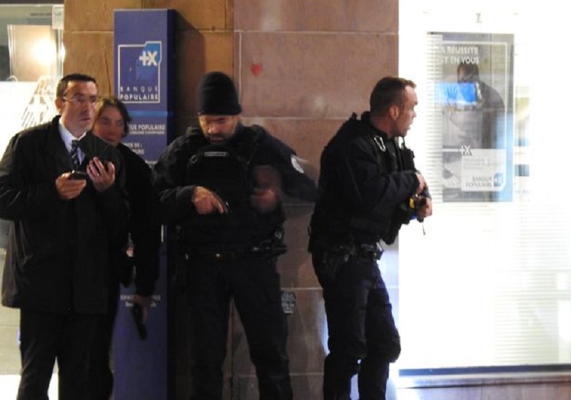 Πυροβολισμοί στη χριστουγεννιάτικη αγορά στο Στρασβούργο: Δύο νεκροί, έντεκα τραυματίες