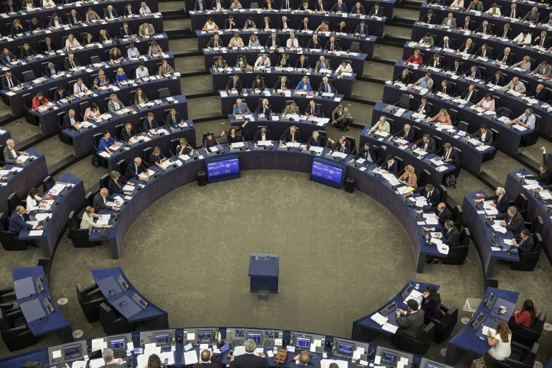 Το Ευρωπαϊκό Κοινοβούλιο υποχρεώνει ηλεκτρονικές πλατφόρμες όπως το Netflix να καταβάλουν φόρους