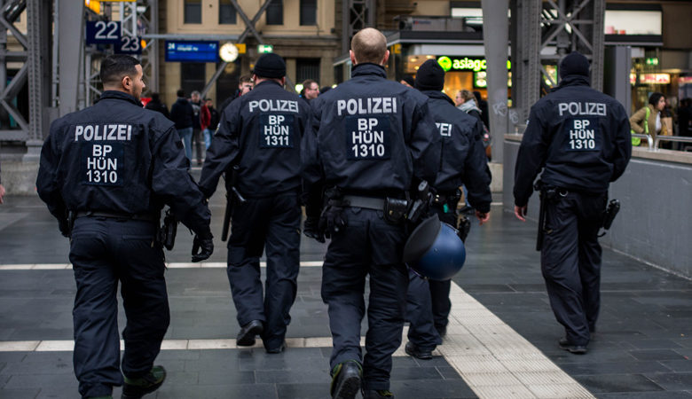 Γερμανία: Έφοδος αστυνομικών σε διαμέρισμα υπόπτου για συμμετοχή στην τζιχαντιστική οργάνωση Ισλαμικό Κράτος