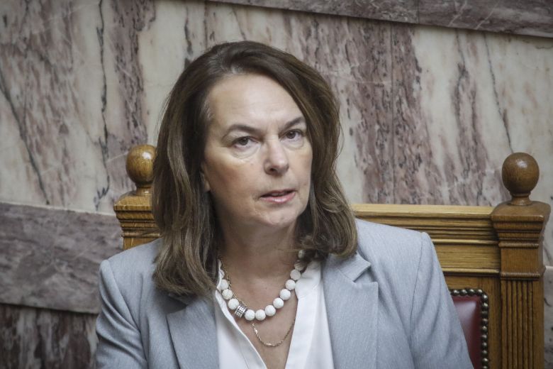 Παπανάτσιου: Η υπερφορολόγηση δεν ήταν επιλογή της κυβέρνησης