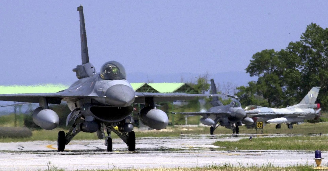 Μπαράζ παραβιάσεων του εθνικού εναέριου χώρου