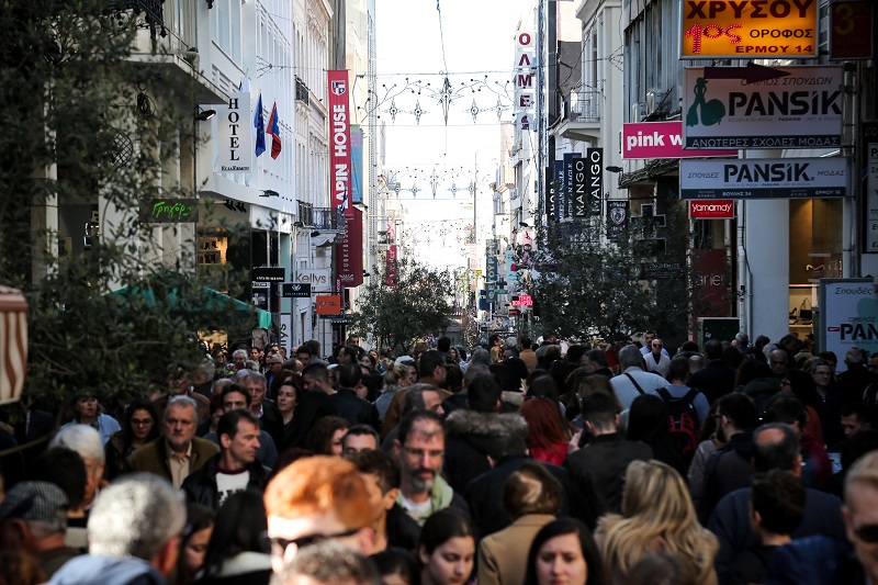 Πως θα λειτουργήσουν τα καταστήματα τις τελευταίες ημέρες το 2018