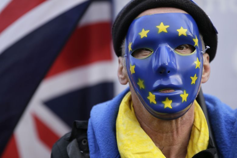Δύο βασικοί χρηματοδότες υπέρ του Brexit λένε τώρα πως ίσως δεν γίνει