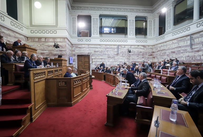 «Αερομαχίες» μετά την αποχώρηση της ΝΔ από την Επιτροπή για τα F-16