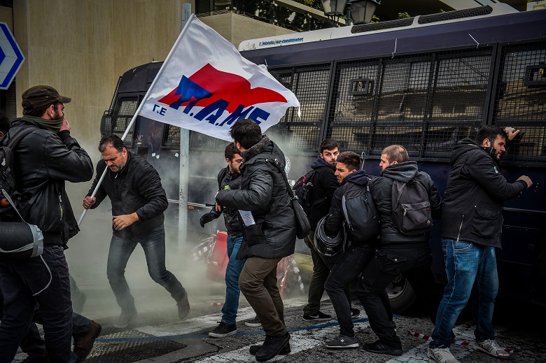 ΕΔΕ για τη βία των ΜΑΤ στη διαδήλωση των εκπαιδευτικών