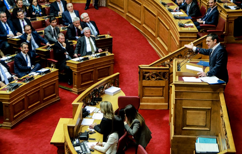 Πρόσκληση σε debate του Τσίπρα στον Μητσοτάκη για την Συμφωνία των Πρεσπών