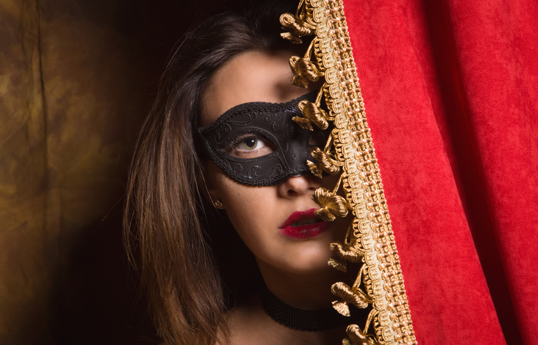 Μια κρυφή ματιά στο διαβόητο sex club με την τσουχτερή συνδρομή