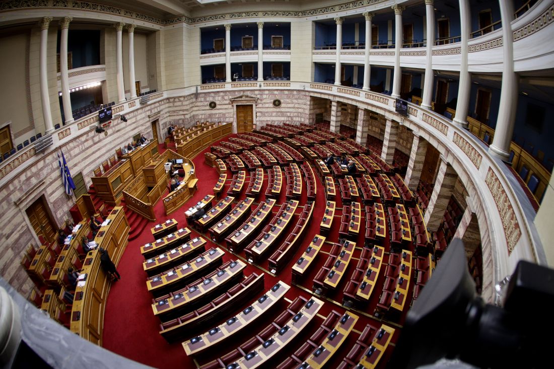 Εν μέσω έντονων αντιδράσεων η κρίσιμη συζήτηση για τη Συμφωνία των Πρεσπών