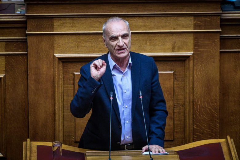 Ο Βαρεμένος… μαρτύρησε την χυλόπιτα της Σκάρλετ Γιόχανσον στον Τσακαλώτο