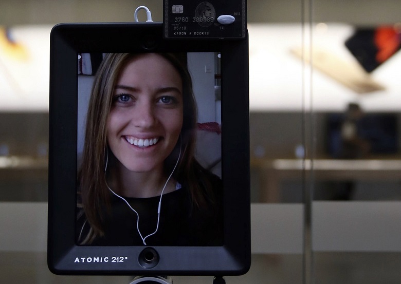 Τρύπα ασφαλείας στο FaceTime της Apple επιτρέπει την υποκλοπή της κλήσης