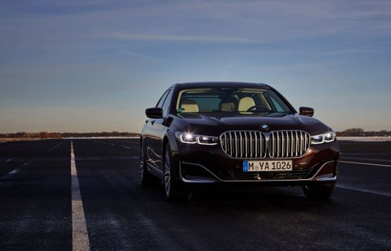Plug-in υβριδικές εκδόσεις της νέας BMW Σειράς 7