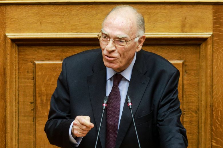 Λεβέντης: Ένα χαρτί είχε η Ελλάδα για να πιέζει τα Σκόπια, το σκίζουμε σήμερα