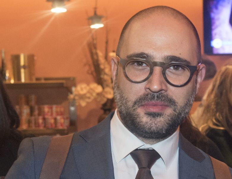 Μπογδάνος: Εγώ, ντυμένος θεούσα, κάλεσα τα ΟΥΚ (ούτε καν ΕΚΑΜ) στο Τζόκερ
