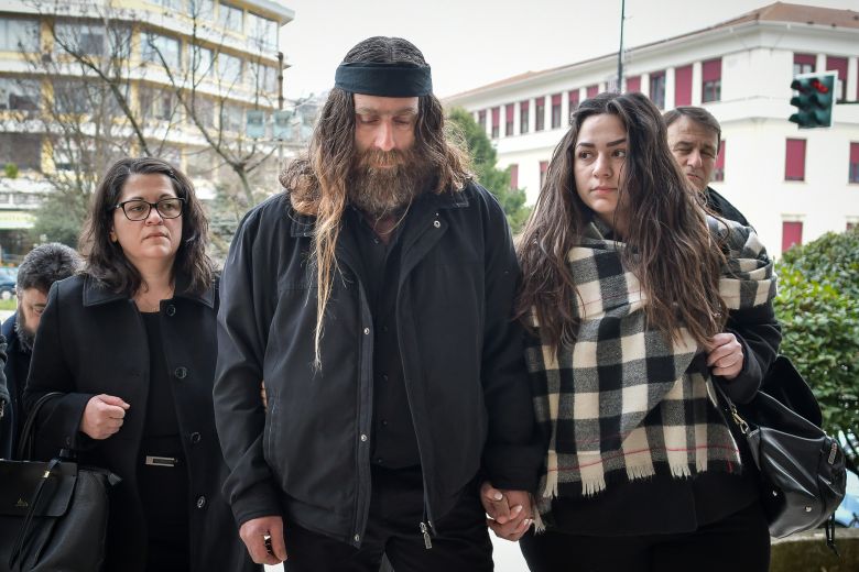 Ο πατέρας του Βαγγέλη Γιακουμάκη στο εδώλιο του κατηγορουμένου