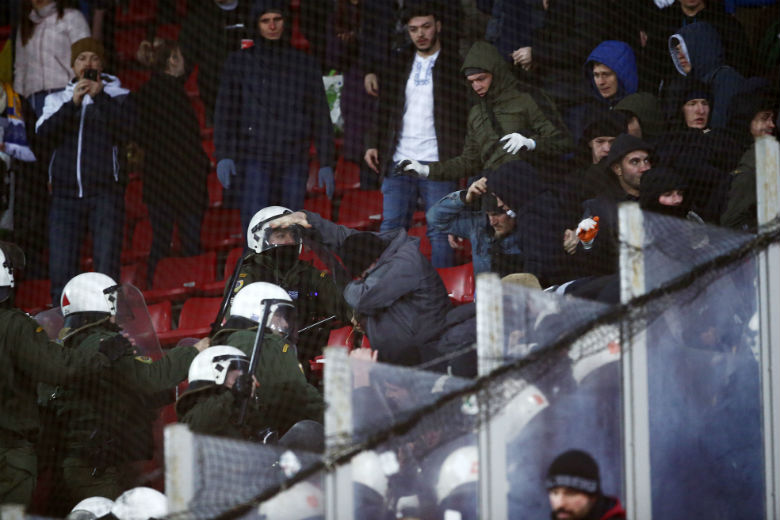 Επεισόδια με οπαδούς της Ντιναμό Κιέβου στο Φάληρο