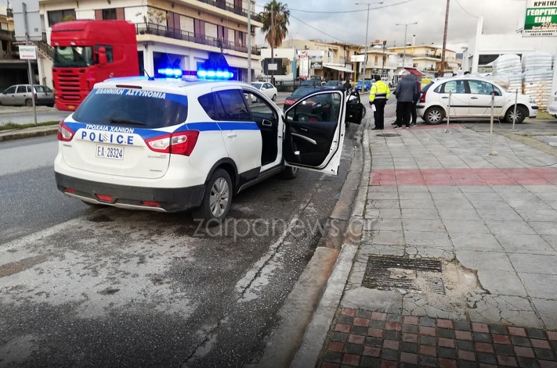 Μεθυσμένος οδηγός παρέσυρε τα κιγκλιδώματα του δρόμου