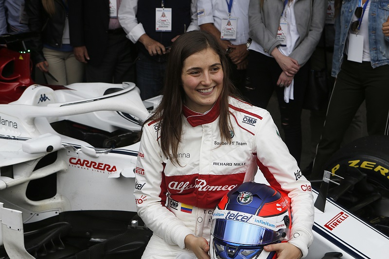 Μια γυναίκα στο τιμόνι μονοθεσίου της Formula 1