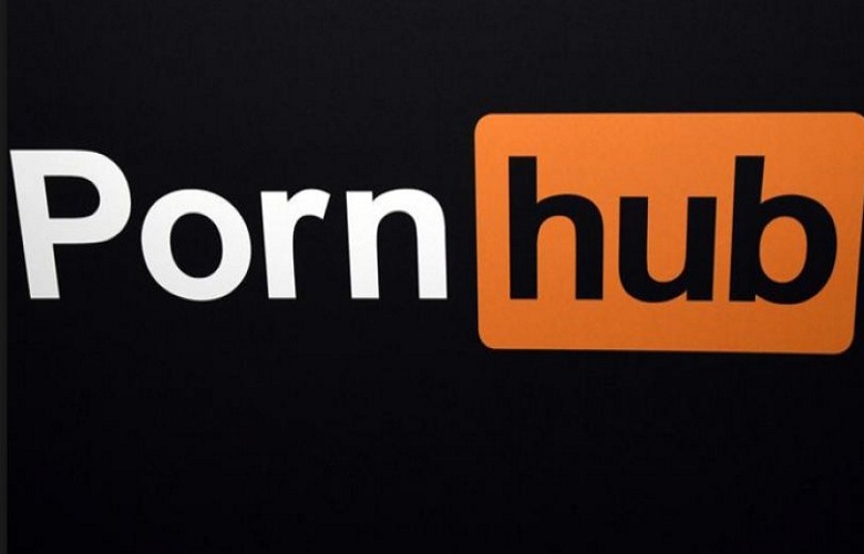 Στο «κόκκινο» η επισκεψιμότητα στο Pornhub την ώρα που έπεσε το Facebook