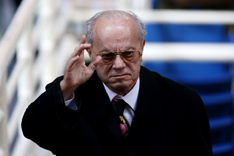 Σε λαϊκό προσκύνημα η σορός του Θανάση Γιαννακόπουλου
