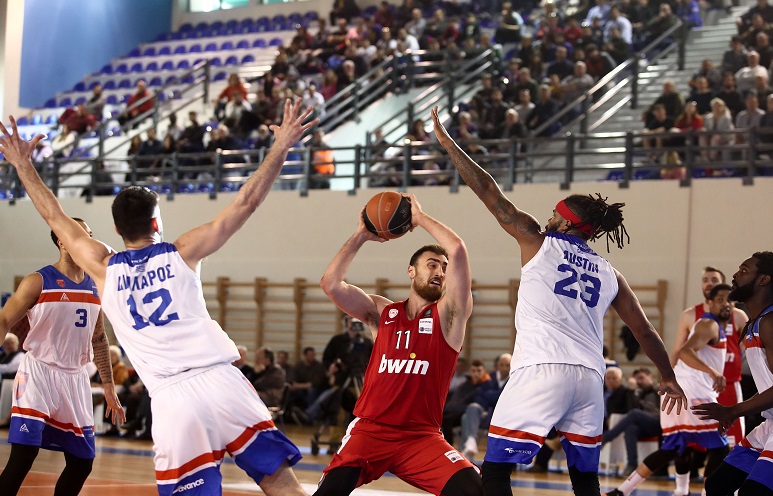 «Υγιεινός περίπατος» για τον Ολυμπιακό, 101-65 τον Πανιώνιο