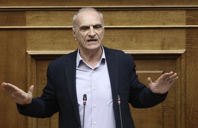 Αποδοκιμασίες κατά του Γ. Βαρεμένου στην παρέλαση της Μελβούρνης