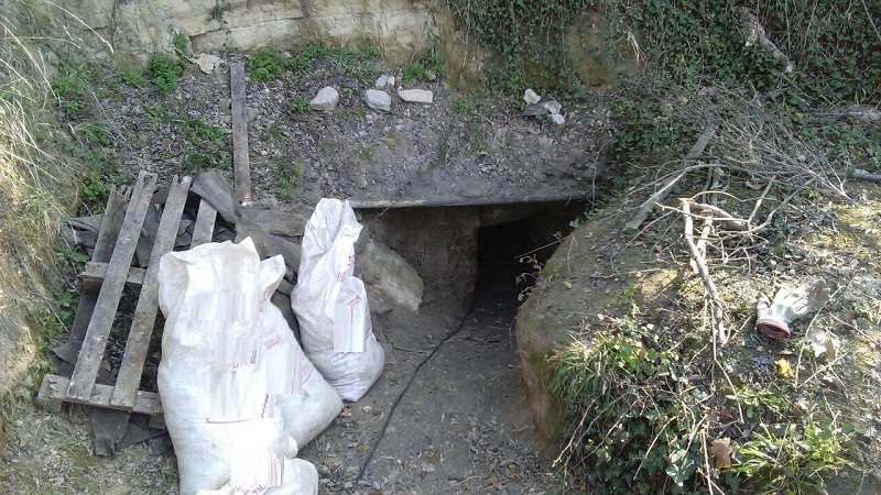 Έσκαψαν στοά 30 μέτρων κάτω από Μονή ψάχνοντας για αρχαία
