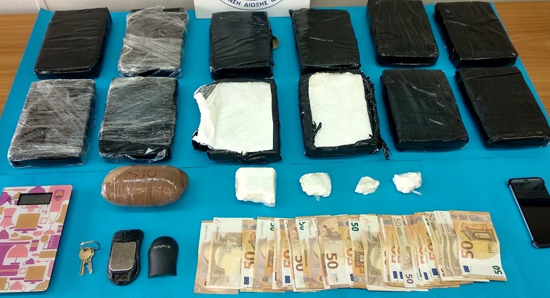 Συνελήφθη με περισσότερα από 13 κιλά κοκαΐνης