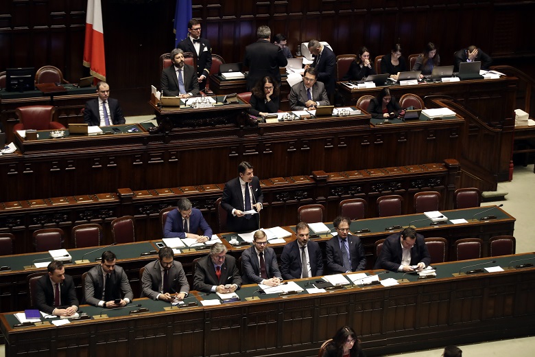 Αξιόποινη πράξη στην Ιταλία η προβολή ερωτικών βίντεο χωρίς συναίνεση