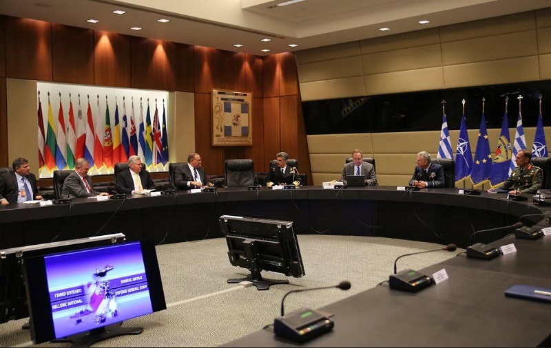 Συνάντηση στο ΓΕΕΘΑ για την ασφάλεια στα Βαλκάνια και την ΝΑ Μεσόγειο