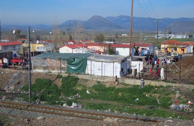 Έντεκα συλλήψεις στον καταυλισμό Ρομά στο Πυρί Θηβών