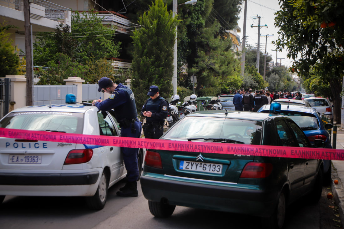 «Μπήκε από την μπαλκονόπορτα στο διαμέρισμα και την άκουσα να ουρλιάζει ”το παιδί μου”»