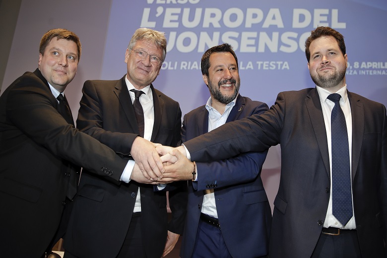 Eθνικιστική συμμαχία ενόψει ευρωεκλογών ζητά ο Σαλβίνι