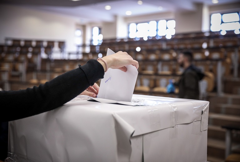 Οι φοιτητικές παρατάξεις αποχώρησαν από το Πάντειο, αναβάλλονται οι εκλογές
