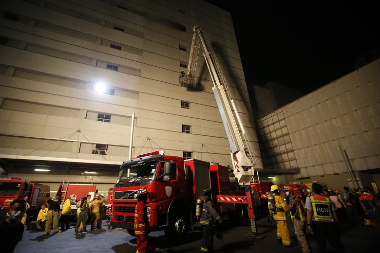 Δύο νεκροί από πυρκαγιά σε εμπορικό κέντρο στη Μπανγκόκ