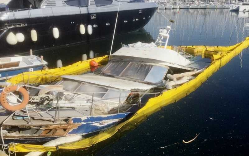 Σκάφος αναψυχής βυθίστηκε στη μαρίνα Αλίμου