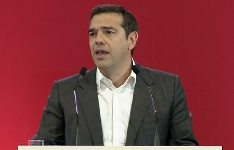«Την απάντηση στο ποιος θα κυβερνά αυτή τη χώρα θα τη δώσει ο λαός»