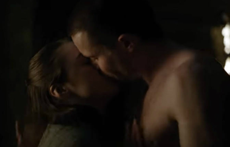 Hθοποιός του Game of Τhrones νόμιζε ότι η σκηνή σεξ ήταν φάρσα