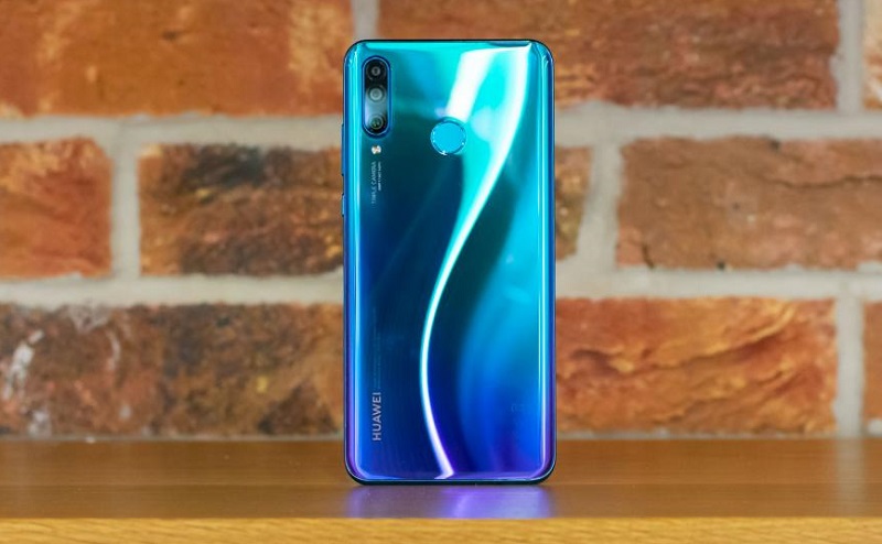 Η Huawei παρουσίασε το P30 lite στην Αθήνα