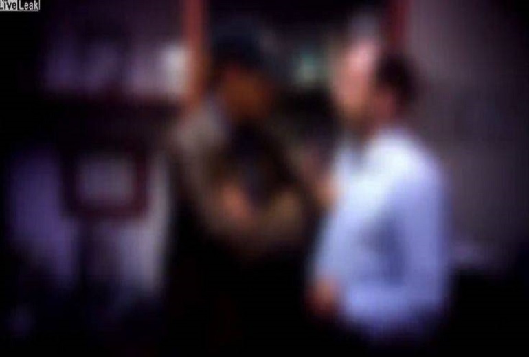 Σε ιατρείο γυναικολόγου- μαιευτήρα έκανε παρέμβαση ο Ρουβίκωνας