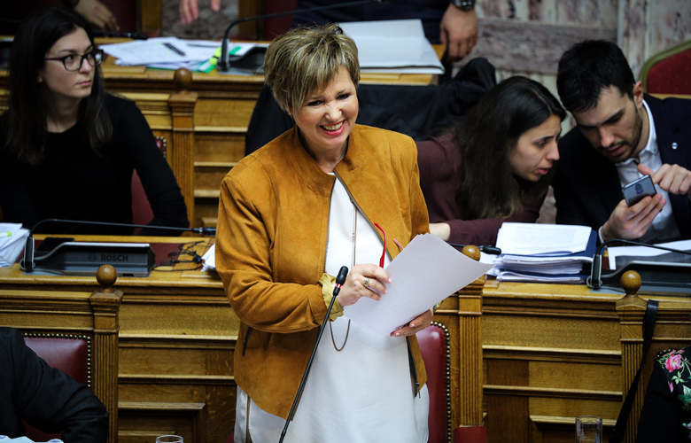 Γεροβασίλη: Δεν δικαιούνται να ομιλούν συνδικαλιστές που έχουν να εργαστούν 20 χρόνια