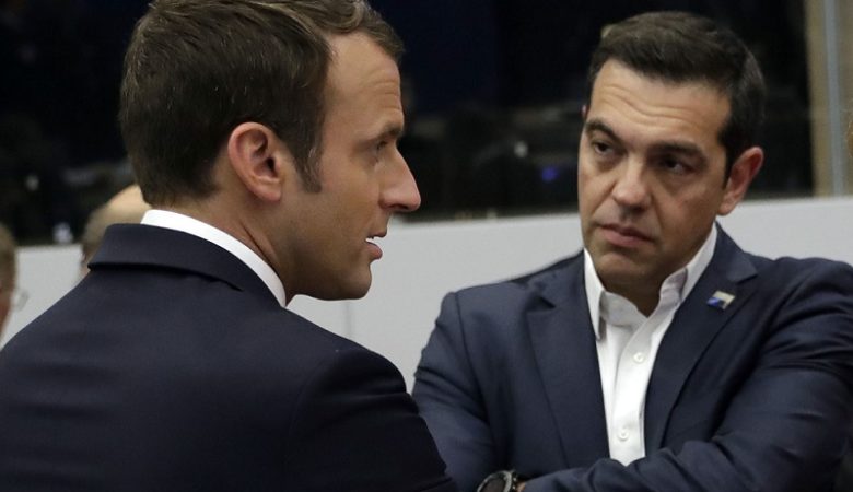Handelsblatt: Θέλει ο Μακρόν την Ελλάδα εκτός Σένγκεν;