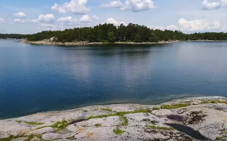 Στο SuperShe Island δεν επιτρέπονται άντρες