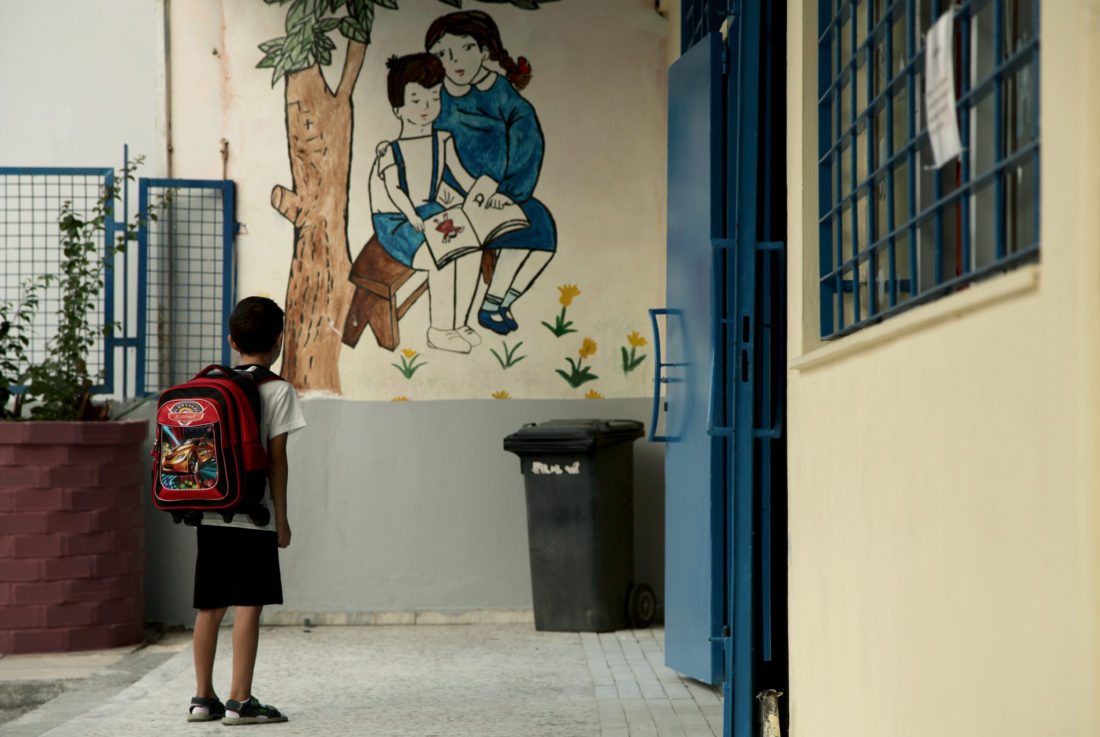 «Σφαίρες, σφαίρες, παντού σφαίρες. Πρέπει να θρηνήσουμε δηλαδή και άλλο θύμα μετά τον Μάριο;»