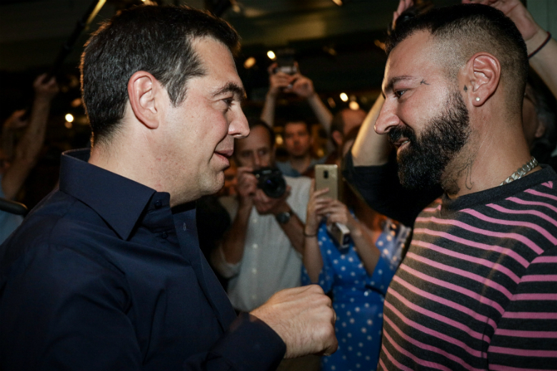 Ο Τσίπρας έμαθε από τον Υποχθόνιο τι σημαίνει το «Mama»