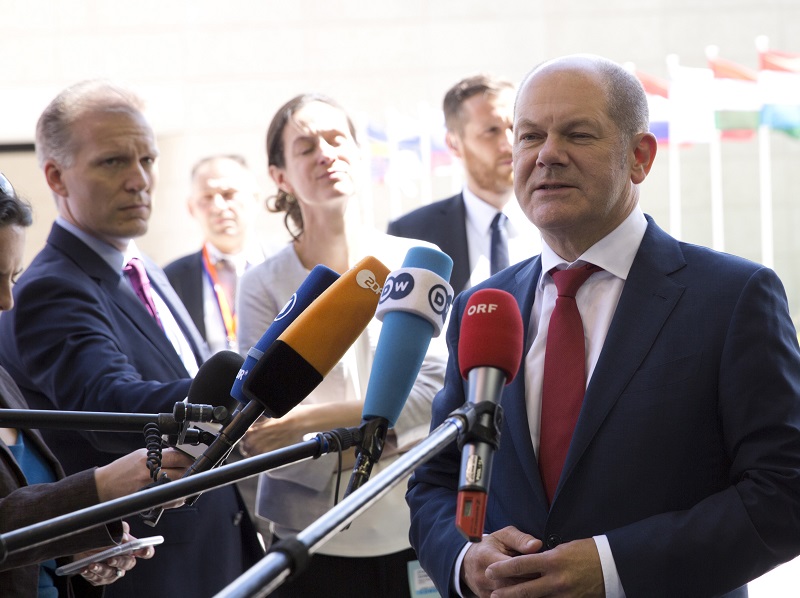 Σολτς: Η Ελλάδα είναι ένα success story