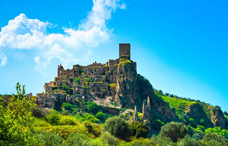 Craco, η εγκαταλειμμένη μεσαιωνική πόλη φάντασμα της Ιταλίας