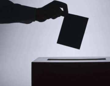 Υποψήφιος έβαλε τα κλάματα επειδή πήρε 5 ψήφους ενώ η οικογένεια του είναι 9μελής