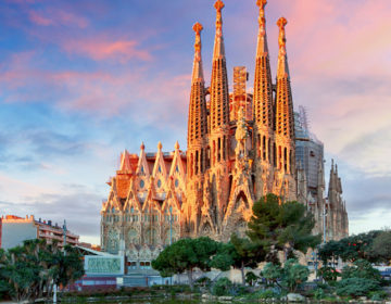 Μετά από 137 χρόνια, η Σαγράδα Φαμίλια δεν είναι πλέον αυθαίρετη