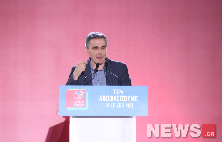 Τσακαλώτος: Μείωση της προκαταβολής φόρου στο 50%