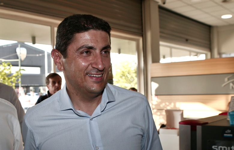 Δέσμευση Τσέφεριν σε Αυγενάκη πως η UEFA θα σταθεί αρωγός στις πρωτοβουλίες της αθλητικής ηγεσίας